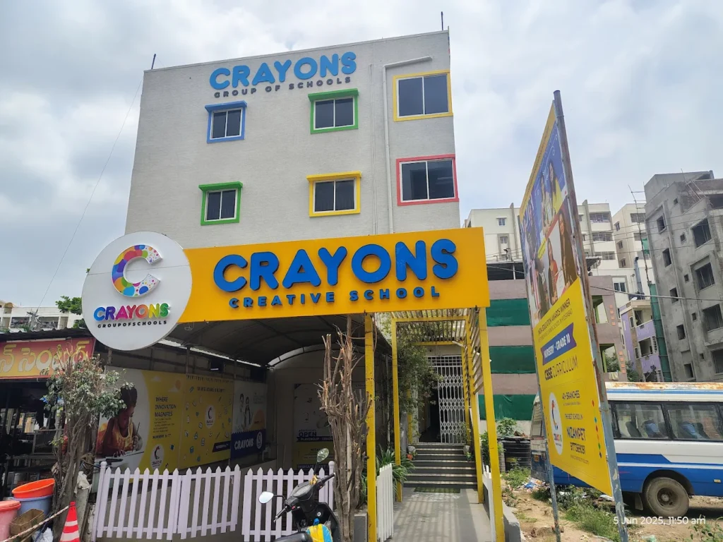 crayons school
